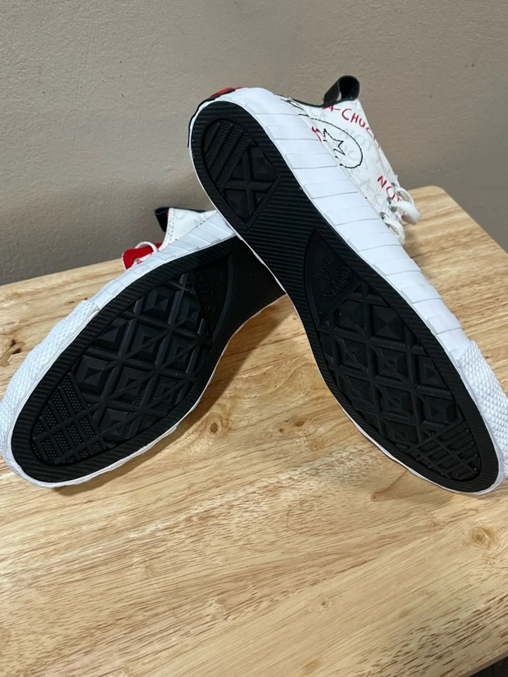 Converse Not a Chuck White High-Top Sneakers with Black & Red Graphics-NWOT - Picture 10 of 11